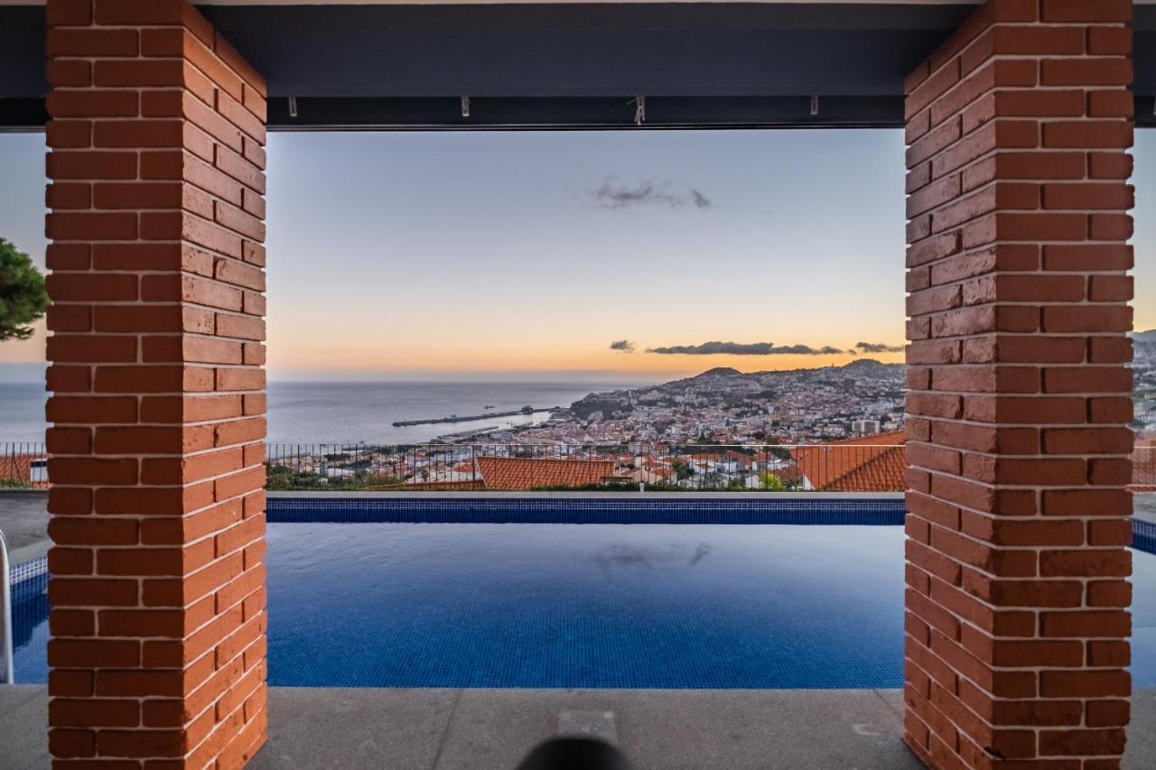 Villa Casa Da Pinheira II - By Wehost à Funchal  Extérieur photo